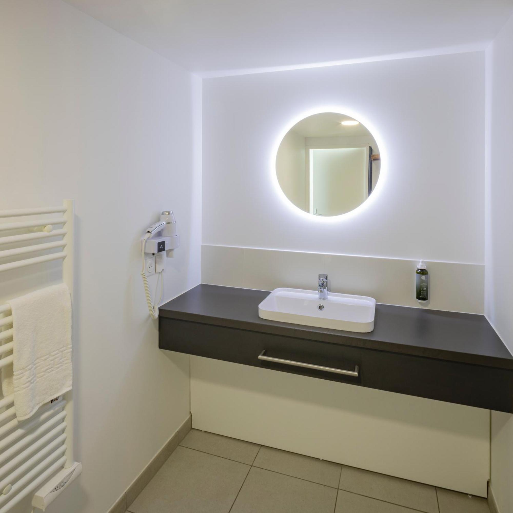 All Suites Appart Hotel Гавр Экстерьер фото
